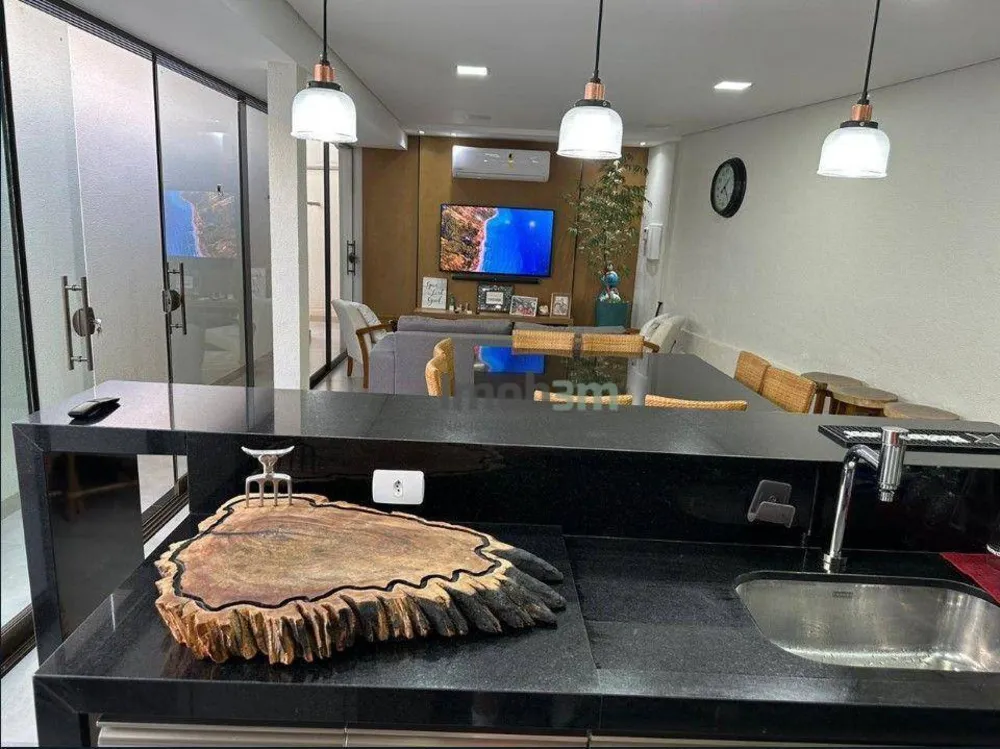Casa, 3 quartos, 239 m² - Foto 3