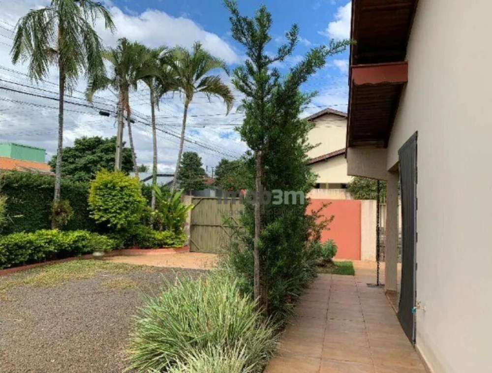 Casa, 4 quartos, 299 m² - Foto 2