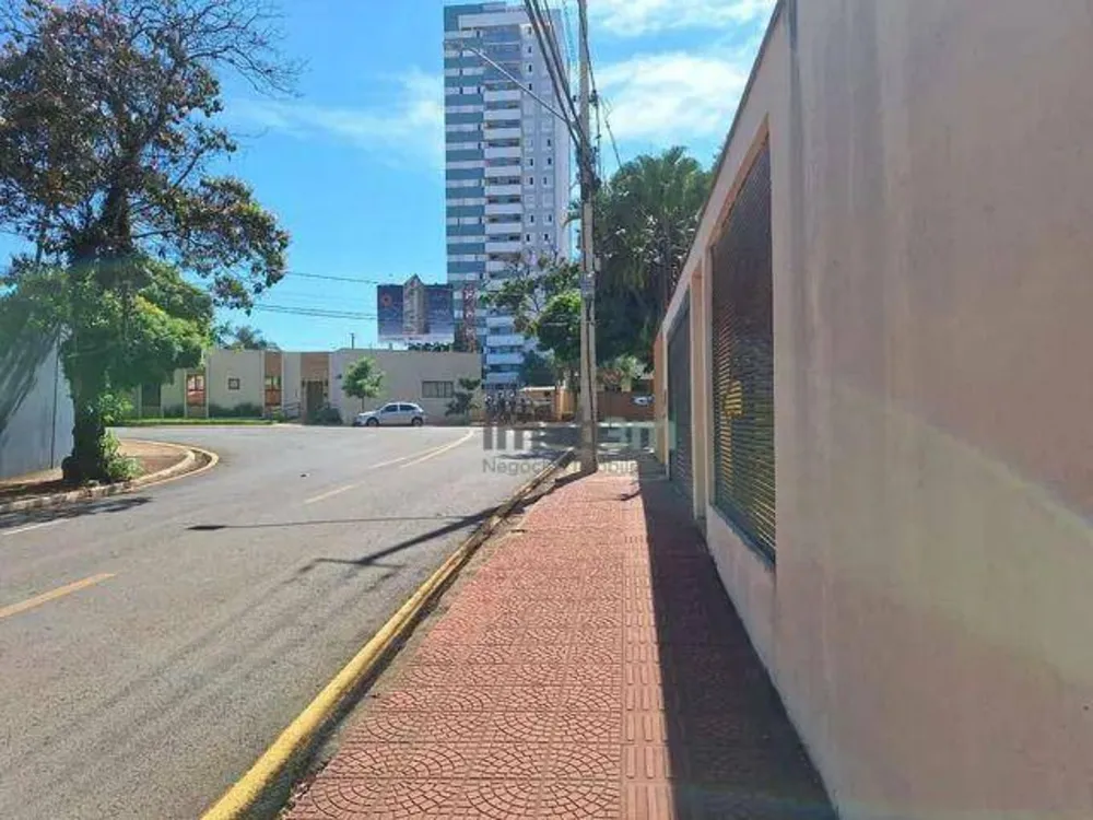 Casa, 5 quartos, 230 m² - Foto 2