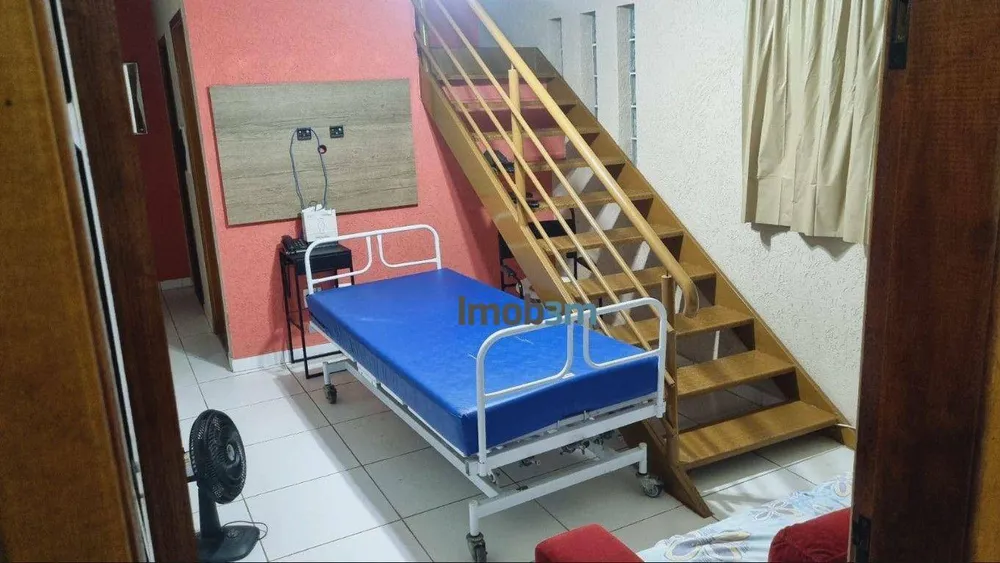 Sobrado, 6 quartos, 180 m² - Foto 9