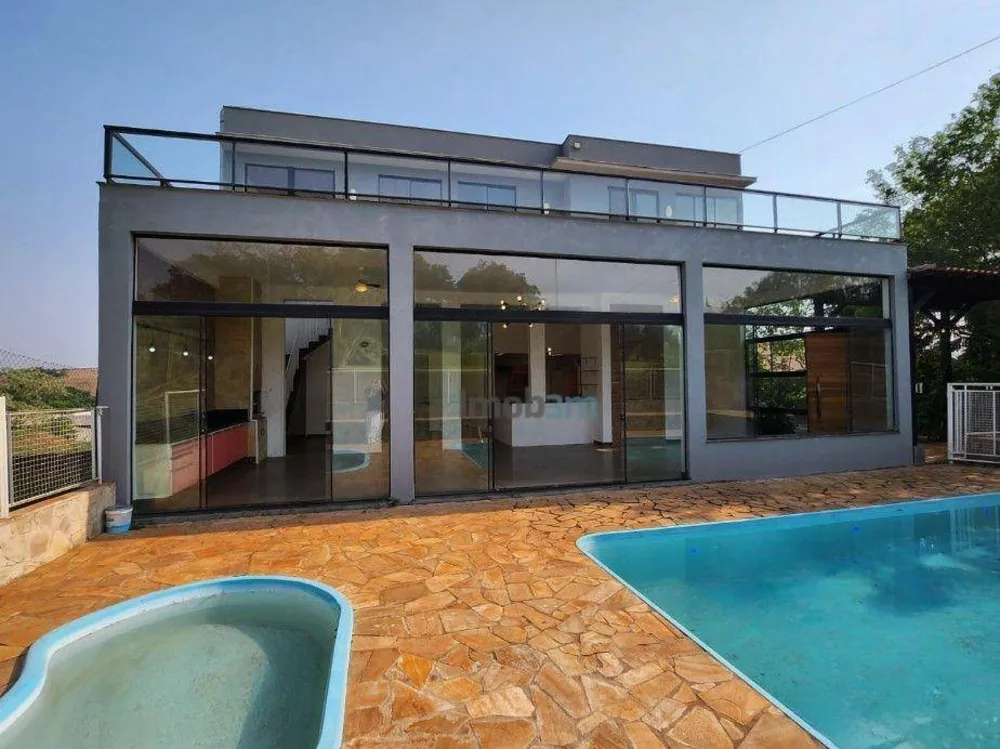 Sobrado, 3 quartos, 327 m² - Foto 1