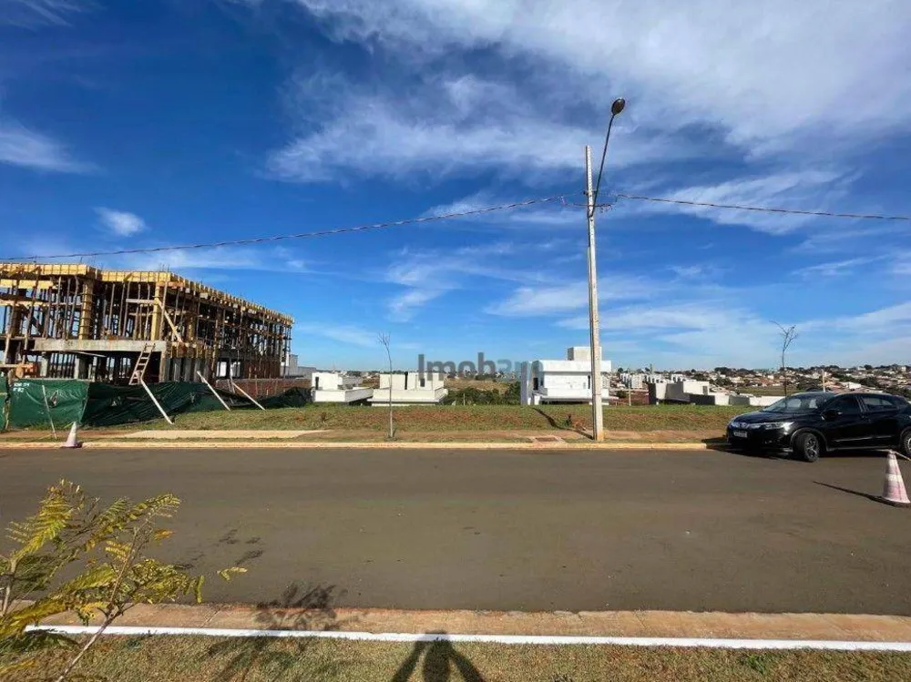 Loteamento e Condomínio, 257 m² - Foto 1