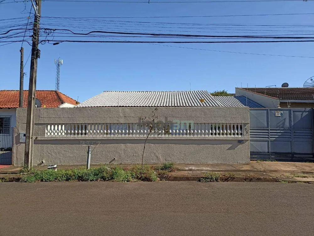 Casa, 3 quartos, 217 m² - Foto 1