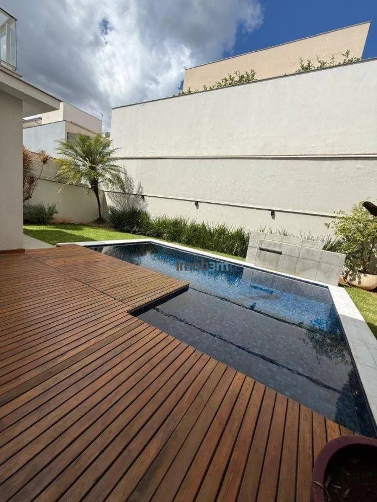 Sobrado, 3 quartos, 268 m² - Foto 9