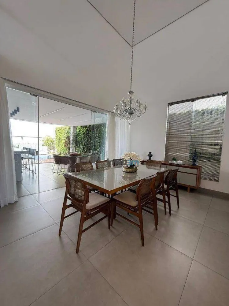 Sobrado, 3 quartos, 268 m² - Foto 2