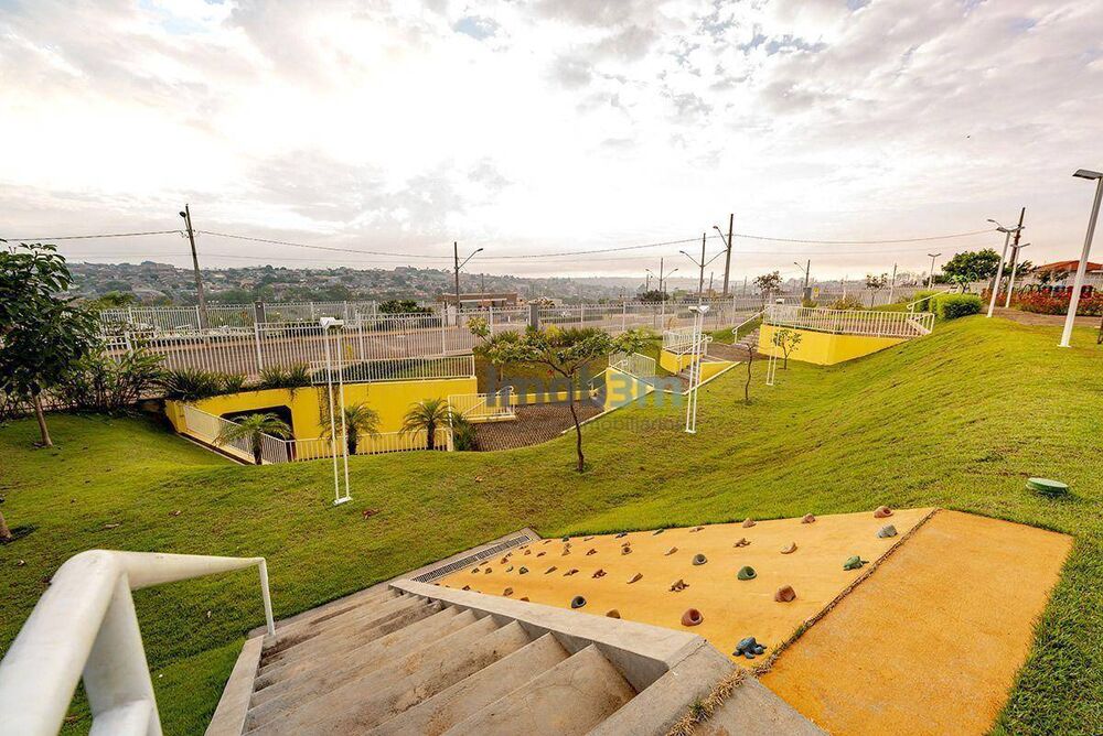 Casa de Condomínio à venda com 3 quartos, 140m² - Foto 3