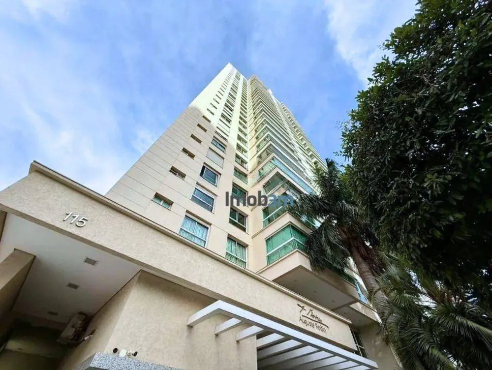 Apartamento, 3 quartos, 234 m² - Foto 1