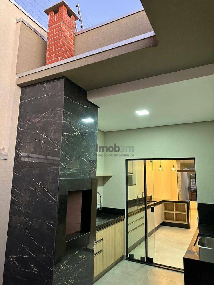 Casa à venda com 3 quartos, 81m² - Foto 3
