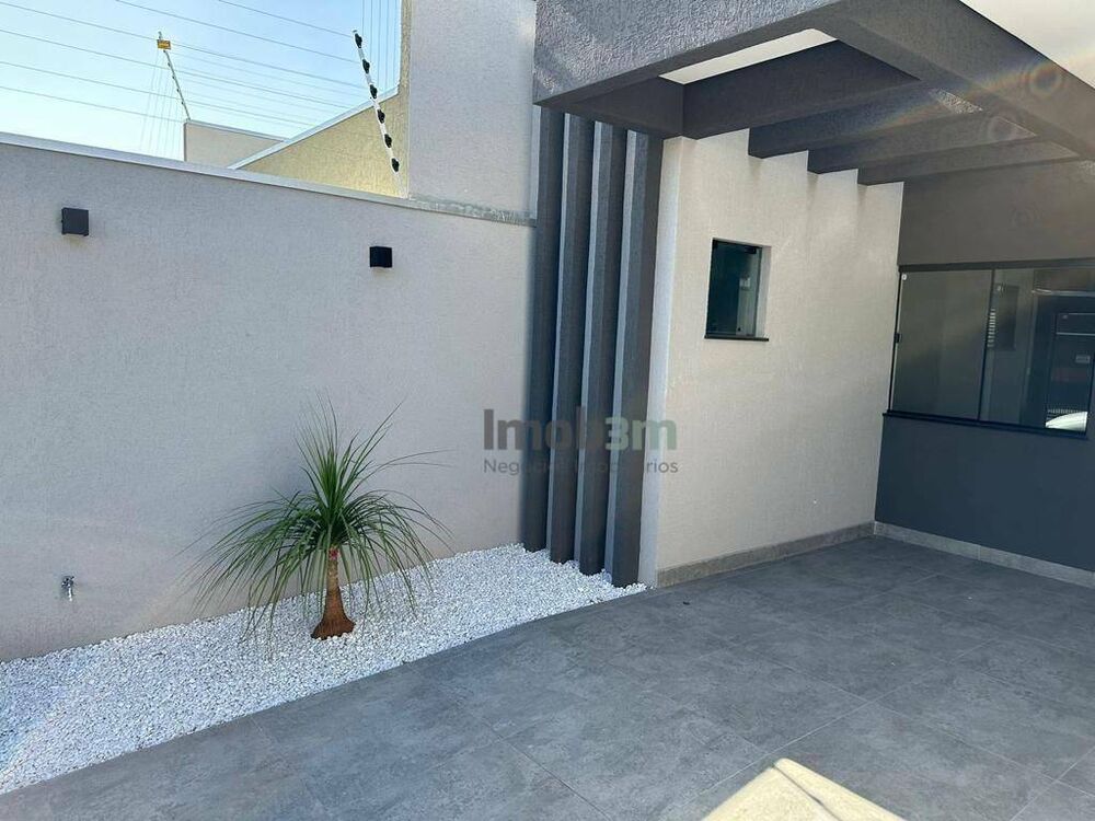 Casa à venda com 3 quartos, 81m² - Foto 4