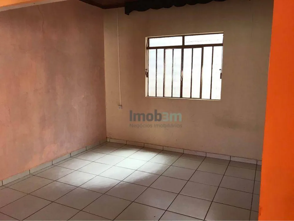 Casa, 4 quartos, 190 m² - Foto 2