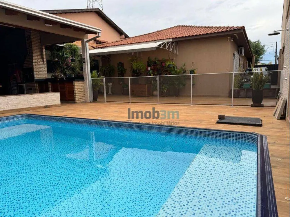 Casa, 4 quartos, 400 m² - Foto 1