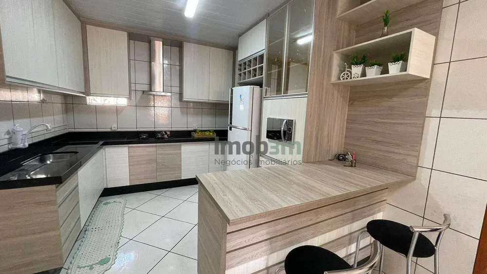 Sobrado, 3 quartos, 175 m² - Foto 1