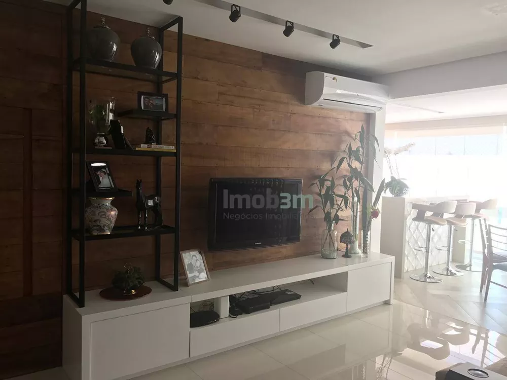 Apartamento à venda com 3 quartos, 119m² - Foto 4