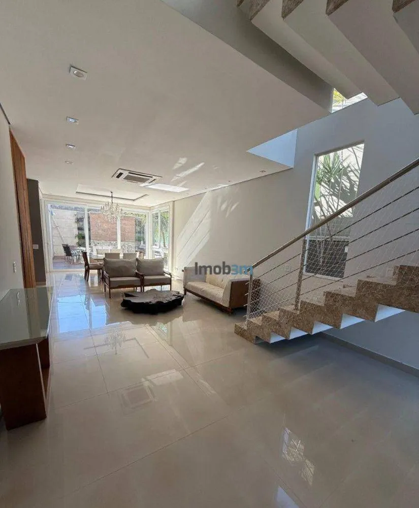 Sobrado, 3 quartos, 280 m² - Foto 2