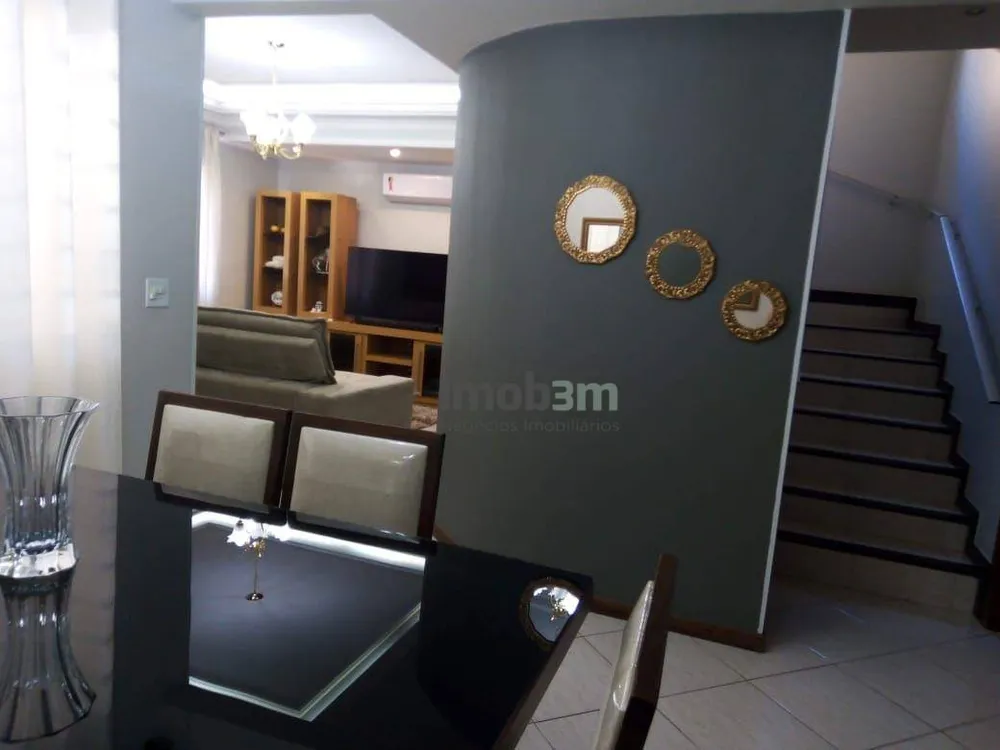 Sobrado, 4 quartos, 179 m² - Foto 2