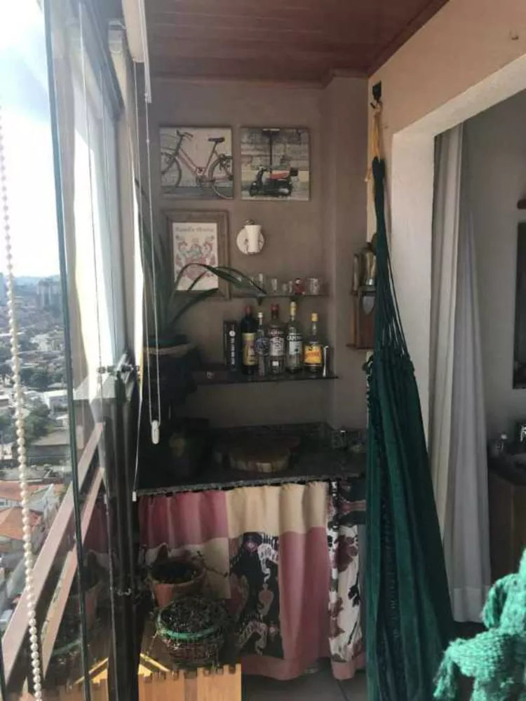 Apartamento à venda com 3 quartos, 90m² - Foto 1