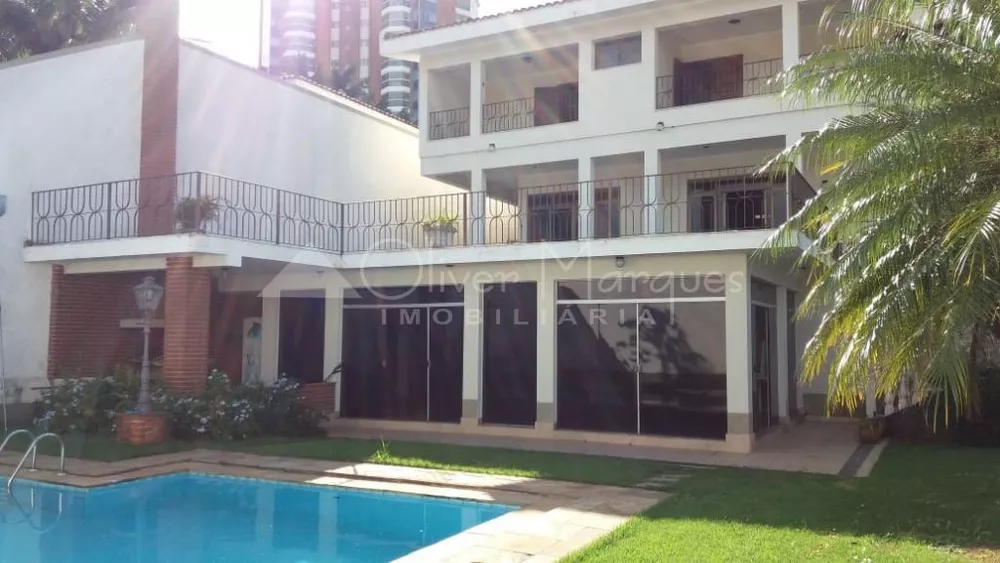 Casa à venda com 5 quartos, 550m² - Foto 1