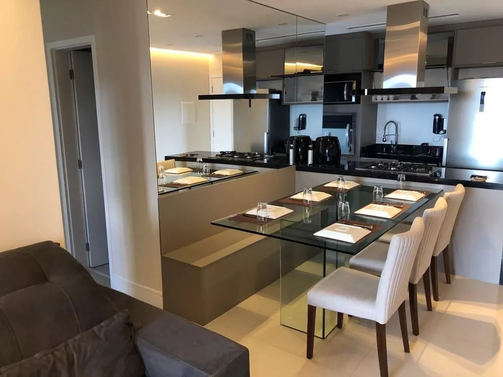 Apartamento à venda com 2 quartos, 72m² - Foto 5