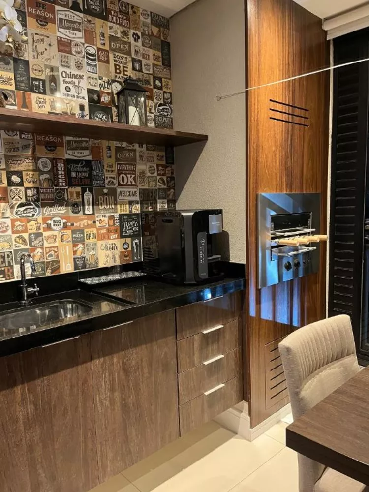 Apartamento à venda com 2 quartos, 72m² - Foto 3