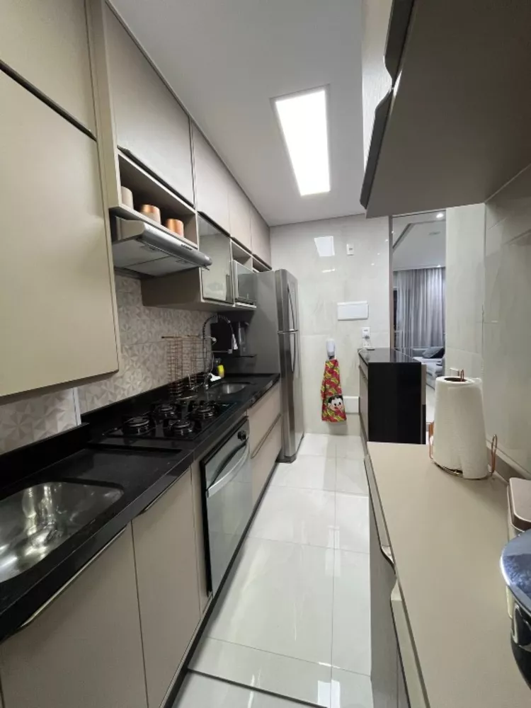 Apartamento à venda com 2 quartos, 48m² - Foto 2