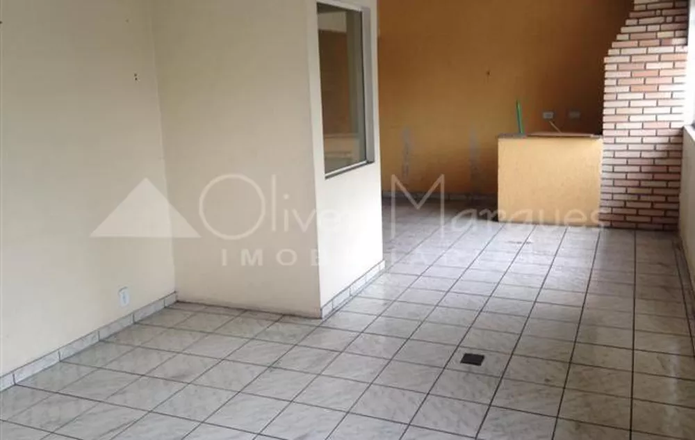 Sobrado à venda com 3 quartos, 200m² - Foto 2