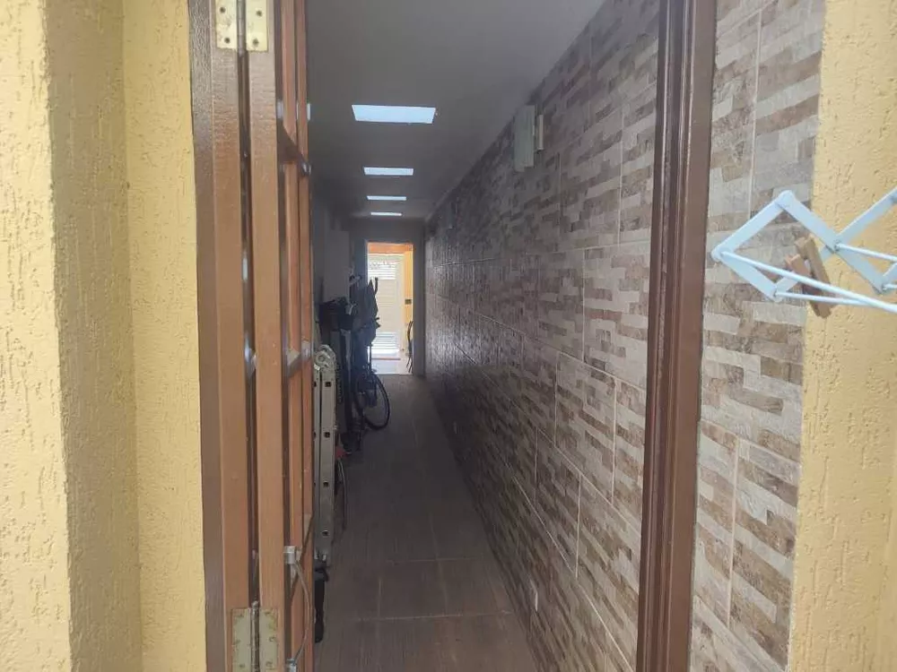 Sobrado à venda com 2 quartos, 160m² - Foto 2