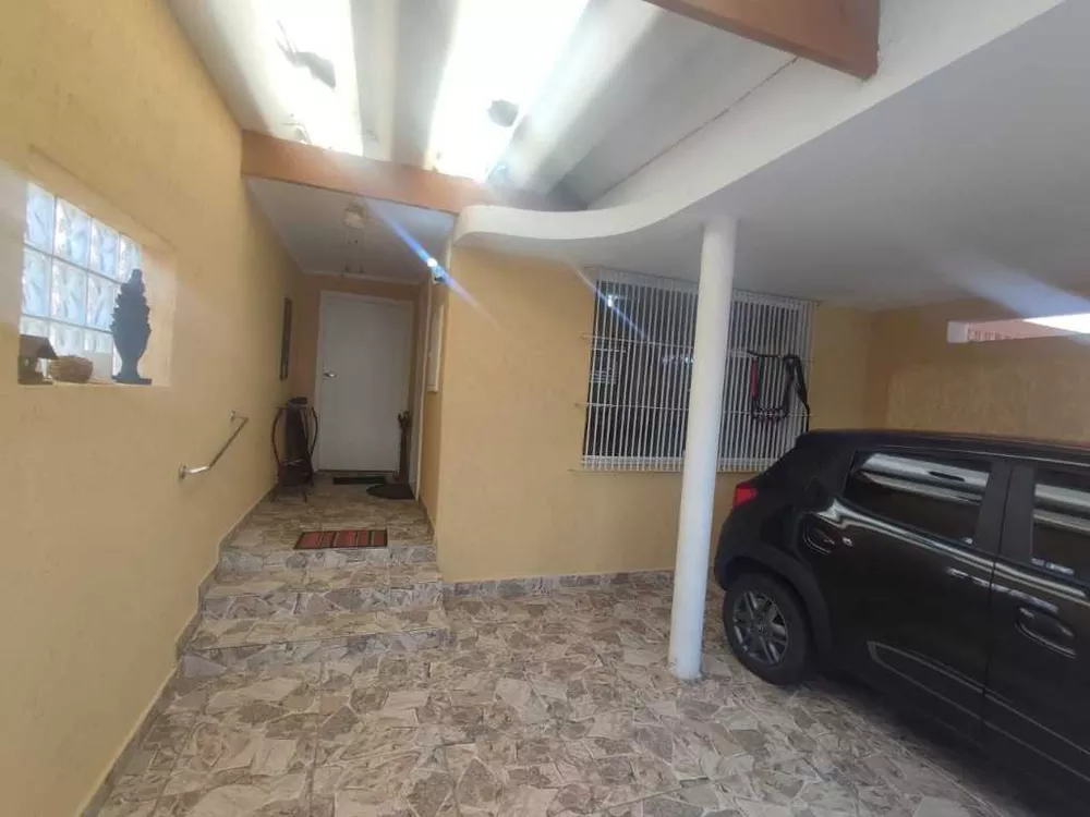 Sobrado à venda com 2 quartos, 160m² - Foto 1