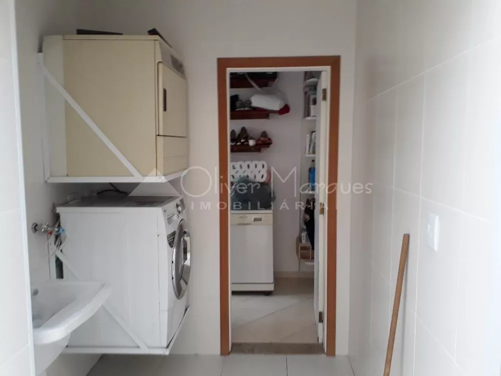 Sobrado à venda com 3 quartos, 231m² - Foto 2