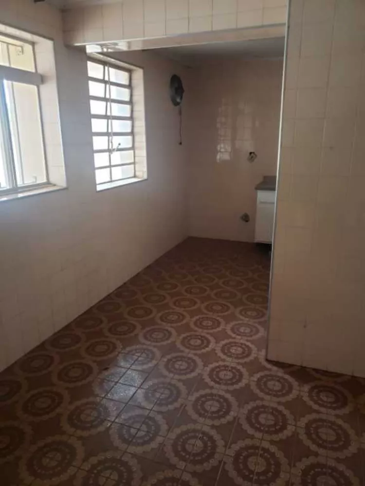 Casa à venda com 4 quartos, 328m² - Foto 8