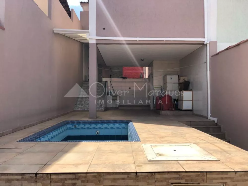 Sobrado à venda com 3 quartos, 240m² - Foto 3