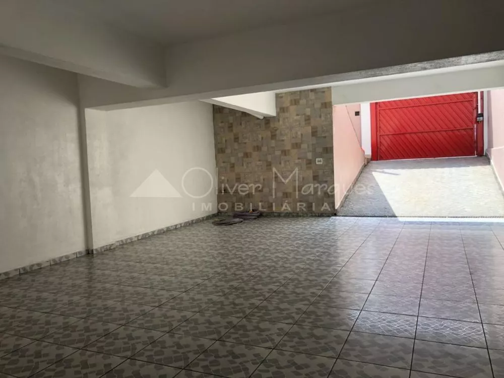 Sobrado à venda com 3 quartos, 240m² - Foto 2