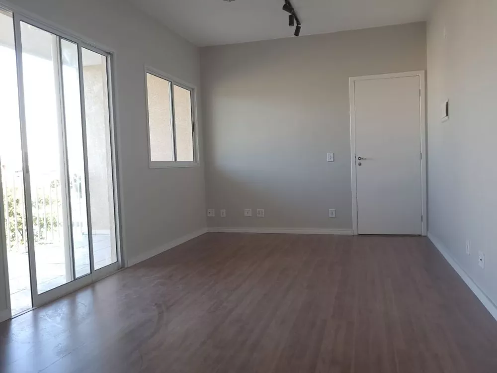 Apartamento à venda com 3 quartos, 78m² - Foto 2