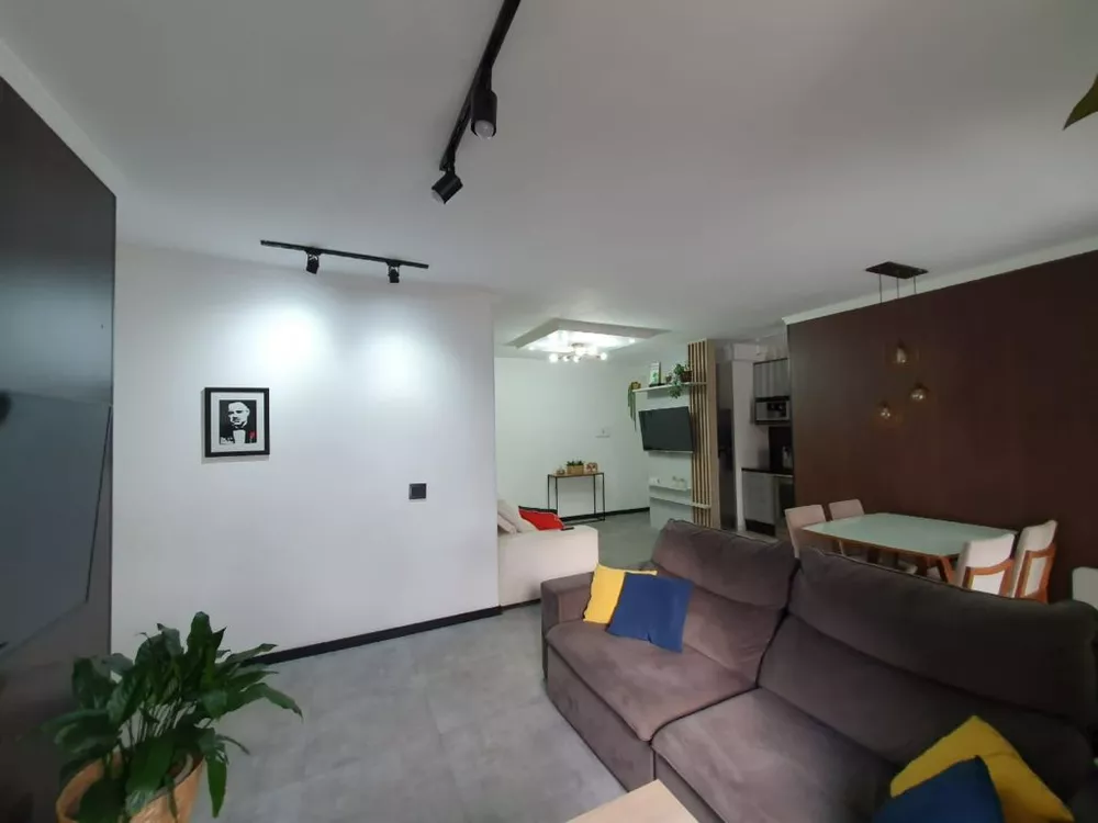 Apartamento à venda com 2 quartos, 83m² - Foto 2