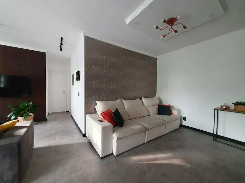 Apartamento à venda com 2 quartos, 83m² - Foto 1