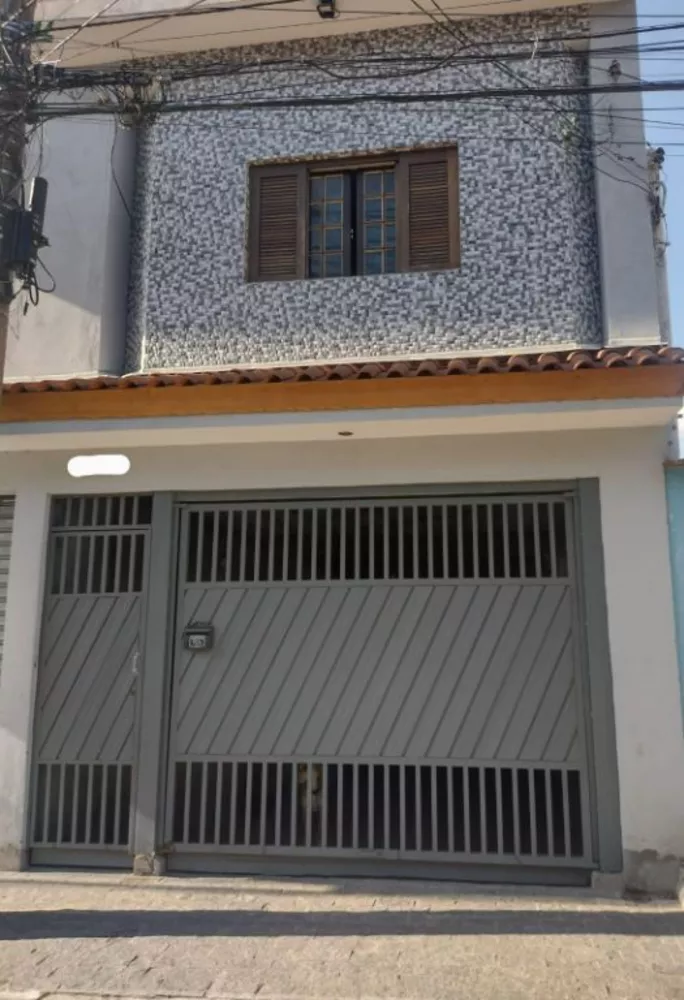 Sobrado à venda com 4 quartos, 316m² - Foto 1