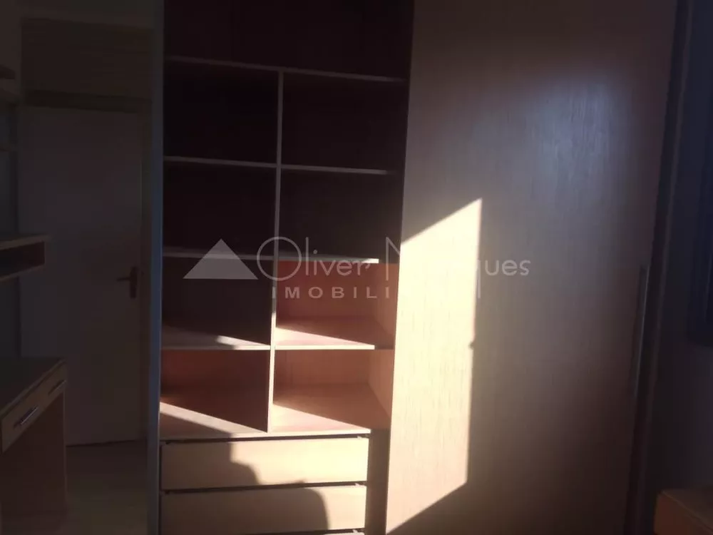 Apartamento à venda com 3 quartos, 80m² - Foto 4