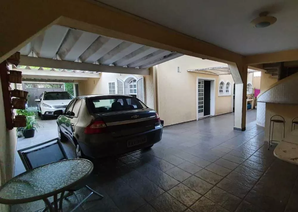 Sobrado à venda com 4 quartos, 430m² - Foto 4