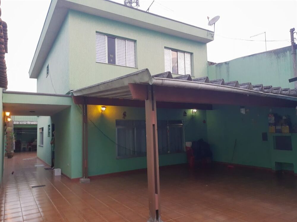 Sobrado à venda com 3 quartos, 302m² - Foto 1