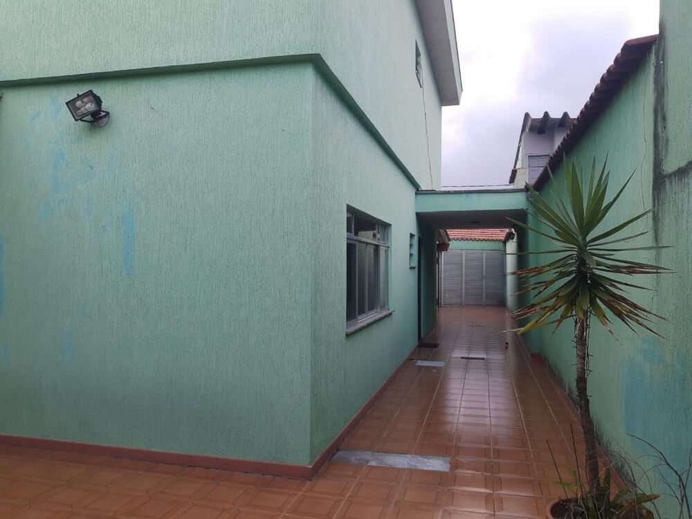 Sobrado à venda com 3 quartos, 302m² - Foto 4