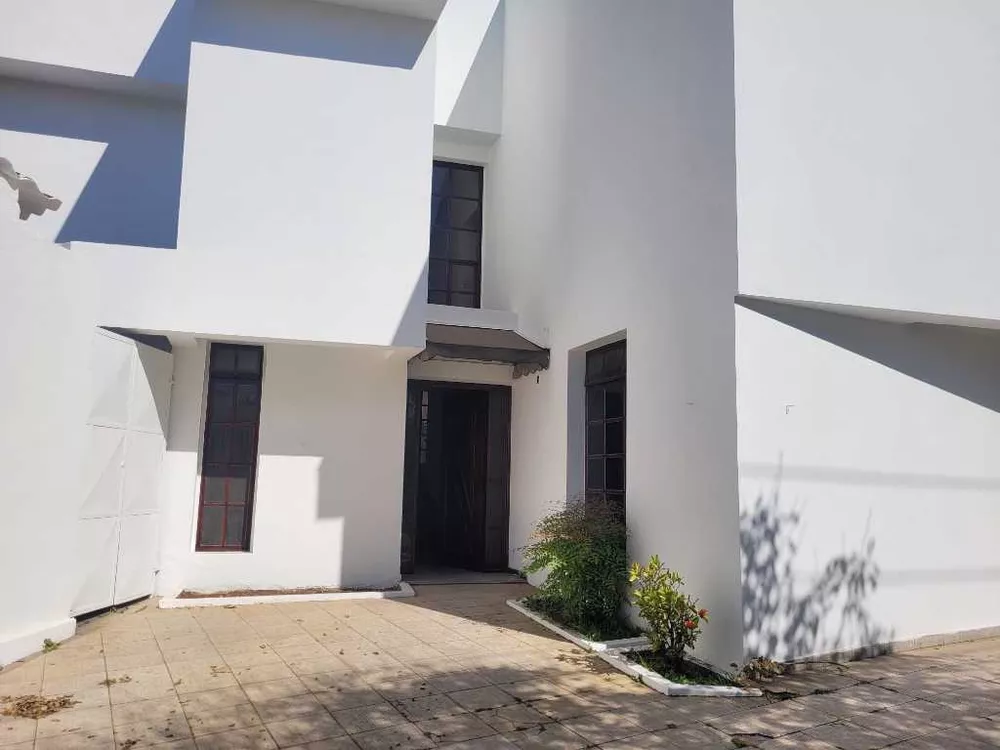 Sobrado à venda com 3 quartos, 274m² - Foto 3