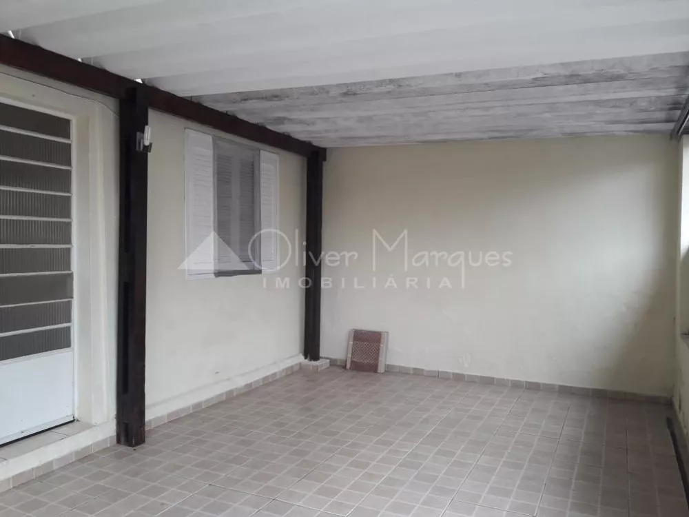 Casa à venda com 2 quartos, 101m² - Foto 2