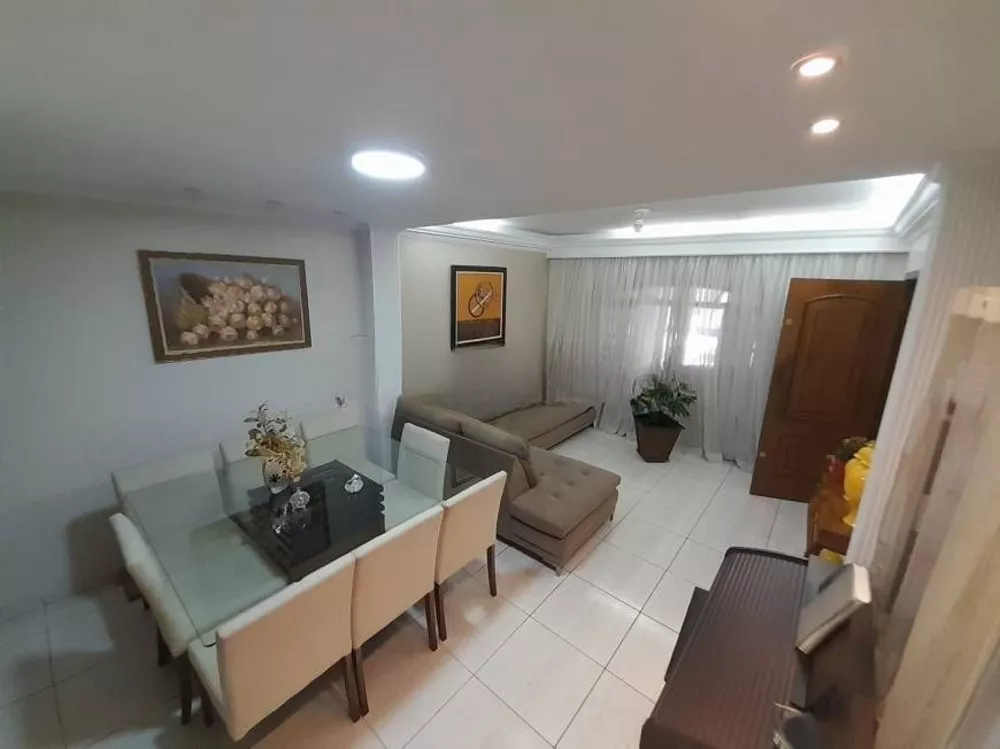 Casa à venda com 4 quartos, 166m² - Foto 1