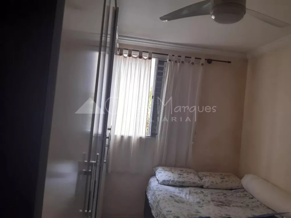 Apartamento à venda com 2 quartos, 62m² - Foto 2