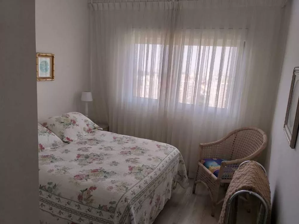 Apartamento à venda com 4 quartos, 194m² - Foto 6