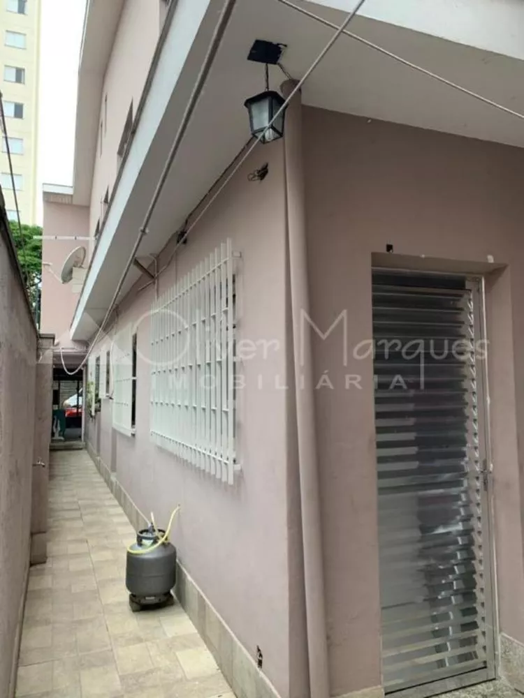 Sobrado à venda com 9 quartos, 200m² - Foto 2