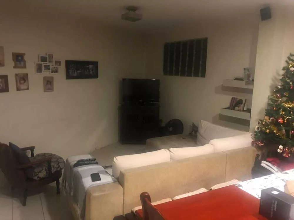 Prédio Inteiro à venda com 4 quartos, 240m² - Foto 2