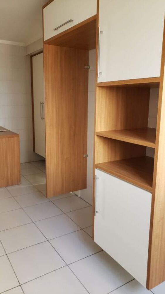Apartamento à venda com 4 quartos, 188m² - Foto 4