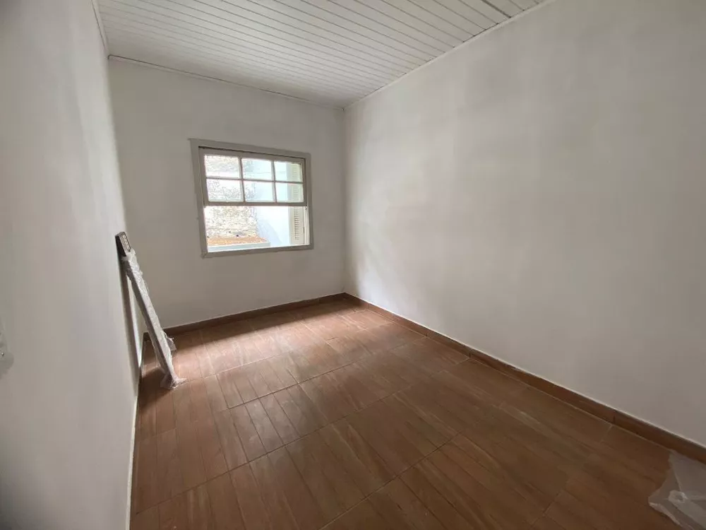 Casa à venda com 2 quartos, 70m² - Foto 10