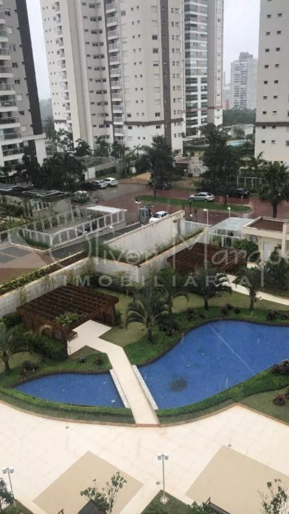 Apartamento à venda com 3 quartos, 167m² - Foto 2