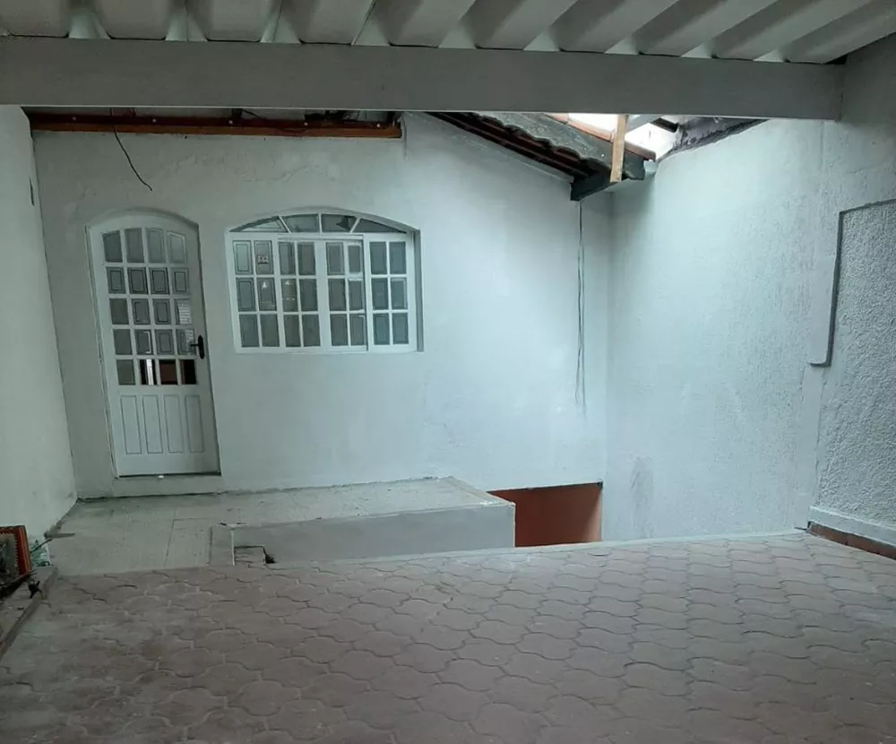 Sobrado para alugar com 2 quartos, 150m² - Foto 1